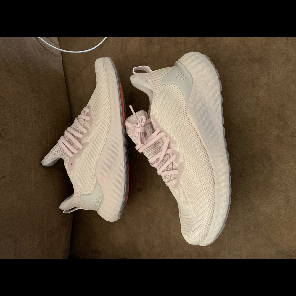 Adidas alphaboost